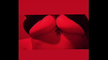 Mis tetas en tu cara pensalo