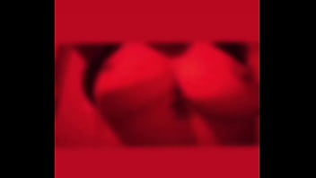 Mis tetas en tu cara pensalo