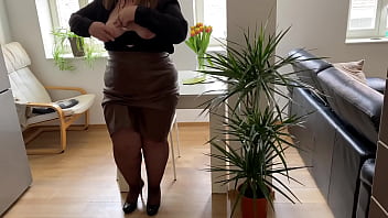 This gorgeous mother in law needs my cum on her skirt