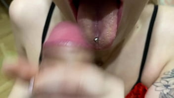 Sex with a beauty loud and sweet orgasm from a girl fucked her hard