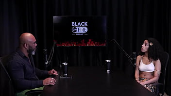 Morena Exibe Sua Buceta Peluda E O Cu Após Dizer Que Não Gosta De Se Depilar Era Julgada Pela Amiga Gosta De Uma Gozada Na Boca Atendeu Um Russo Foi Banida Por Causa De Um Saudita Bibi Hourani thumbnail