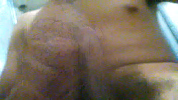 Masturbandome caliente en el baño de mi casa