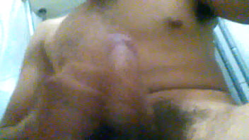 Masturbandome caliente en el baño de mi casa