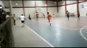 Por De Baixo Da Saia Jogo Gay thumbnail