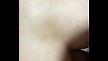 Llenándole El Culo Con Mucha Leche thumbnail