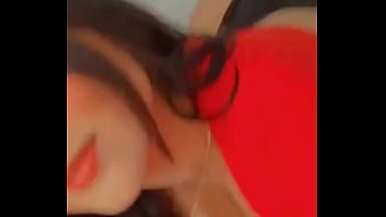 Bitches showinf off your hot body