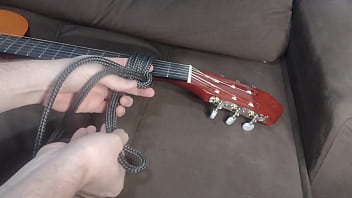 Single Collumn Tie thumbnail