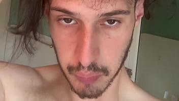 Malik vadheim window light selfie vid