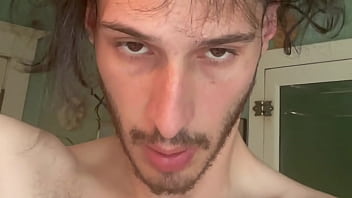 Malik vadheim window light selfie vid