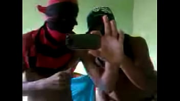 Traindo o namorado no pina