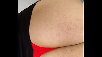 Cdzinha De Camisola E Biquíni thumbnail