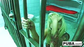 Blonde babe has some wild sexy fun