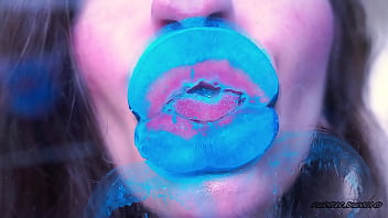 Dirty deep blue kiss