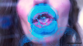 Dirty deep blue kiss