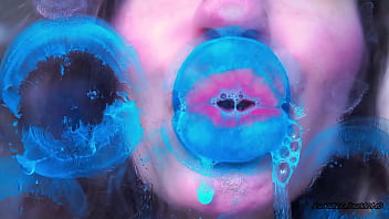 Dirty deep blue kiss