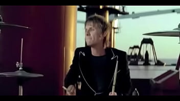 Muse starlight oficial video form the á black holes and reveletions of muse