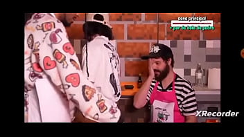 Orochinho do canal orochidois mostra ovo