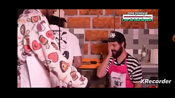 Orochinho do canal orochidois mostra ovo