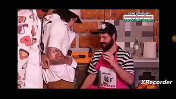 Orochinho do canal orochidois mostra ovo