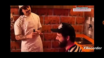 Orochinho do canal orochidois mostra ovo