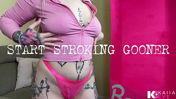 Cum on goon for a real curvy blonde sex goddess