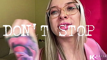 Cum on goon for a real curvy blonde sex goddess