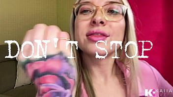 Cum on goon for a real curvy blonde sex goddess