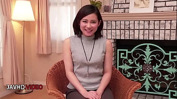 Sensual asian beauty ameri koshikawa shares steamy intimate moments