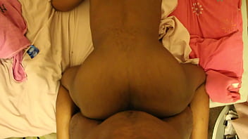 Ghetto thot riding me good