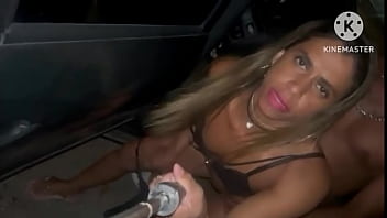 Esposa dando pro corno na via pública e depois deu o cuzinho em casa