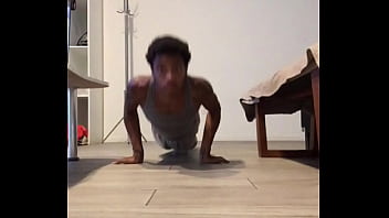 Push ups with titus