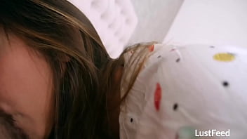 Creampie sex tape with tiny latina hotwife frida sante