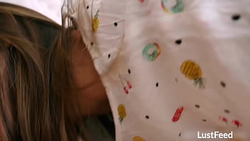 Creampie sex tape with tiny latina hotwife frida sante