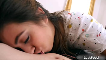 Creampie sex tape with tiny latina hotwife frida sante