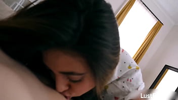 Creampie sex tape with tiny latina hotwife frida sante