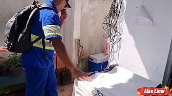 Fui fazer um trabalho na casa de uma cliente safada que me dou o cú