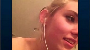 18yo blonde cam girl squirts on webcam