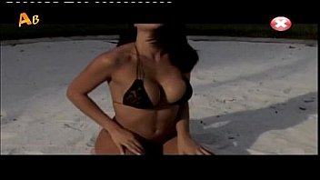 Who is she beeautiful brunnette girl interview