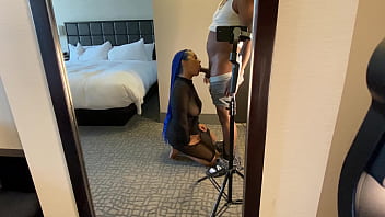 Sucking all the nut outta this dick