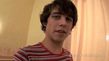 Hot Twink Jeremy Jerks Off thumbnail