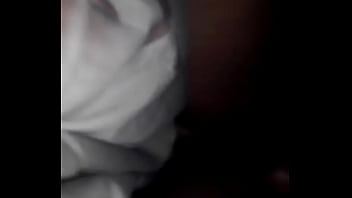 Cojida Pose Abierta Entre Hombres thumbnail