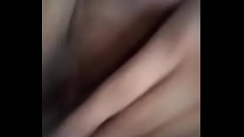 Reafirmando la amistad con su coño