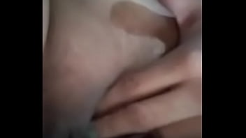 Reafirmando la amistad con su coño