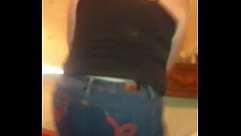 High dumb white slut entertaining the neighborhood