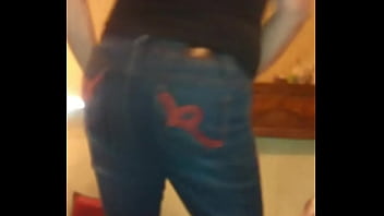 High dumb white slut entertaining the neighborhood