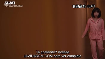 Filha trás amigo pra casa e acaba comendo a milf com legendas