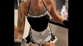 I put the cleaning lady to suck my dick kneeling in the laundry room and she obeyed