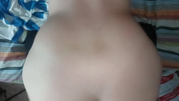 Follando a mi hermanastro en su habitacion gamer