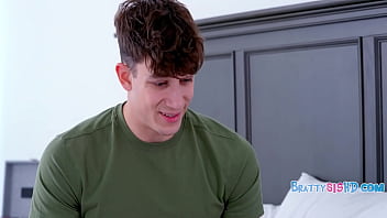 Pretty latina gets messy to seduce her step brother