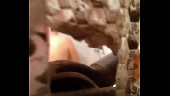 Gran culo en el baño